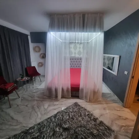 Apartamento Deluxe Jacuzzi & Baldaquin Bucareste