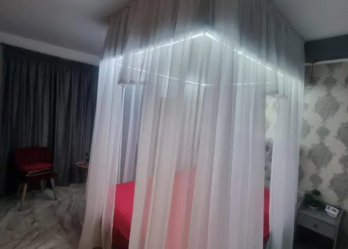 Lejlighed Deluxe Jacuzzi & Baldaquin Bukarest